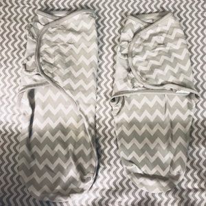 Twin swaddle set